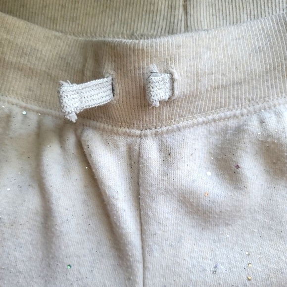 Bundle of 2 OshKosh B'Gosh Pajamas Sizes 7/12 in Beige - Picture 6 of 9